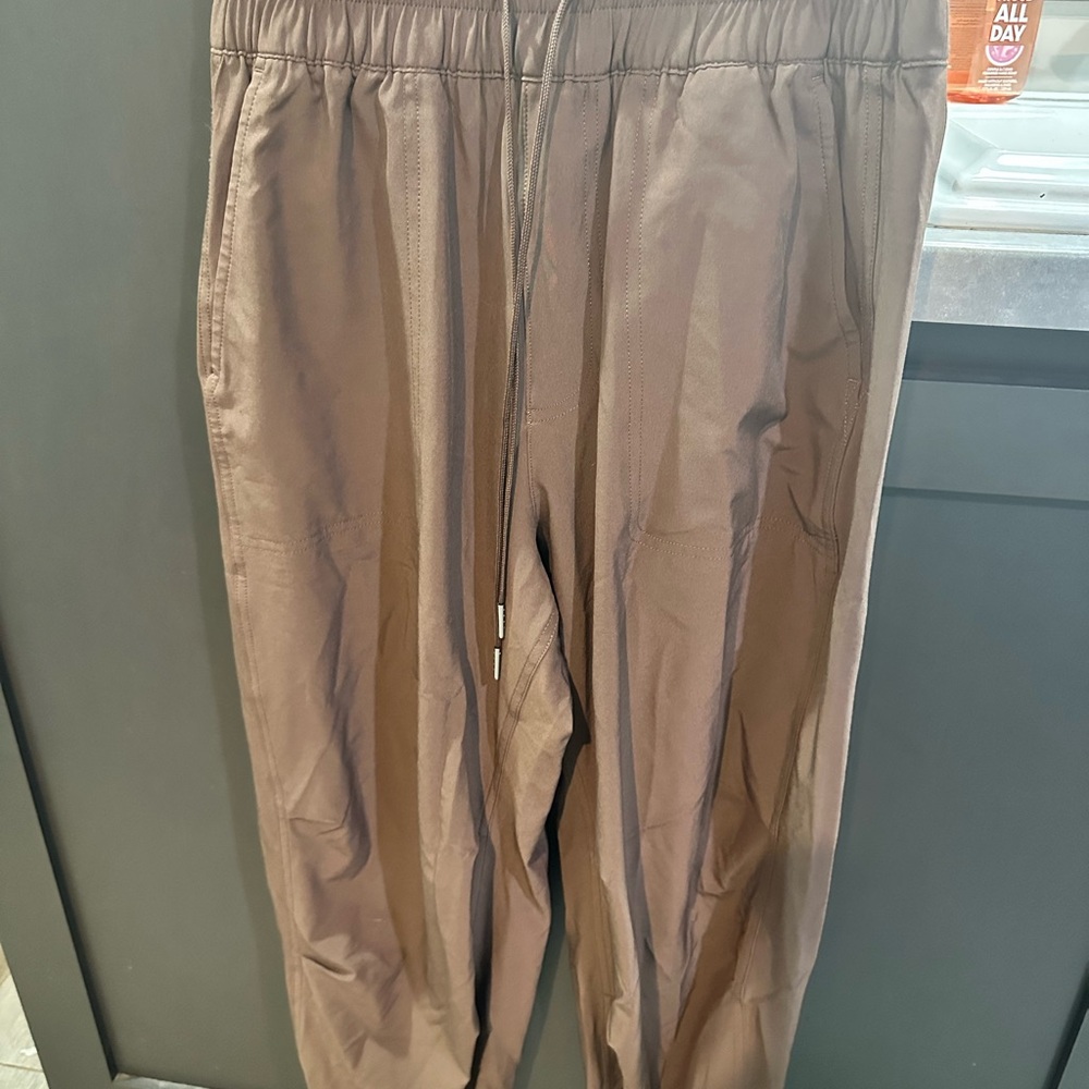 Abercrombie & Fitch women’s jogger